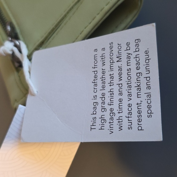 THE SAK NWT Fernwood Key Lime Large Leather Wallet - Picture 14 of 14